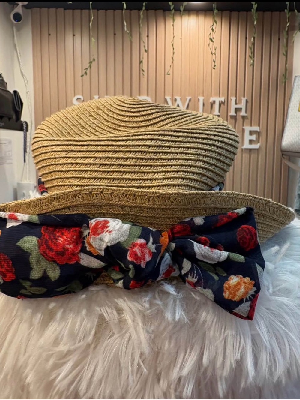 STRAW CLOCHE HAT WITH TIE-BACK FLOWER PRINT SASH - Picture 2 of 4
